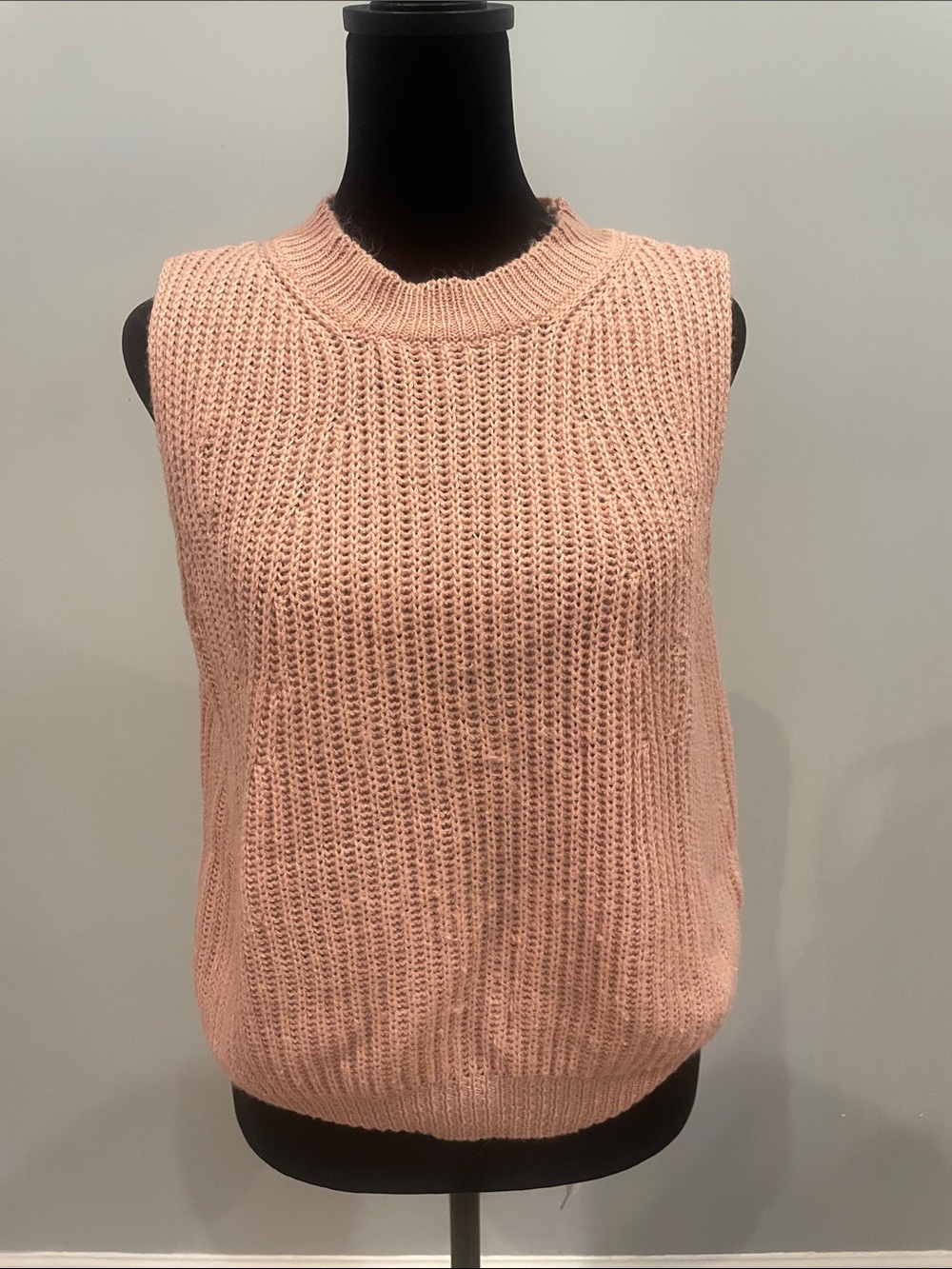 Sleeveless Knit Sweater  - Blush Pink small
